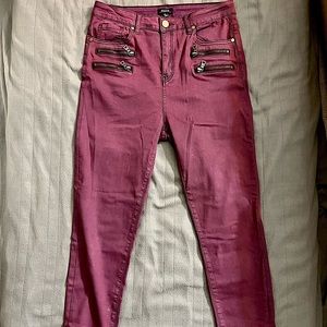 8th of LA Zipper Detail Wine Skinny Jeans